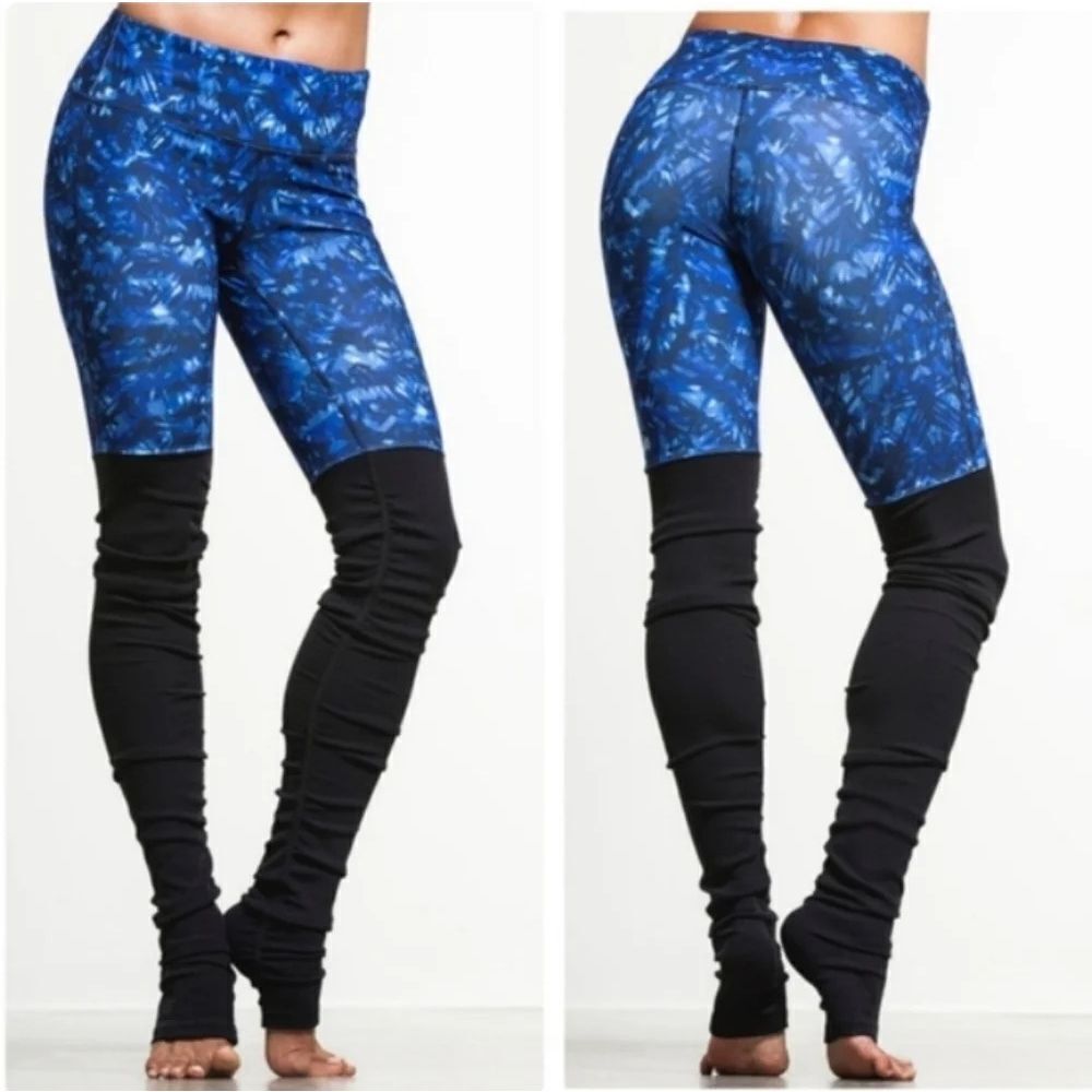Alo Yoga Blue Kaleidoscope Goddess Leggings Size Small Leg Warmers